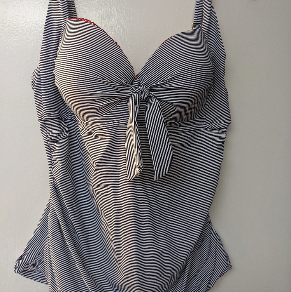 Tankini bathing suit top